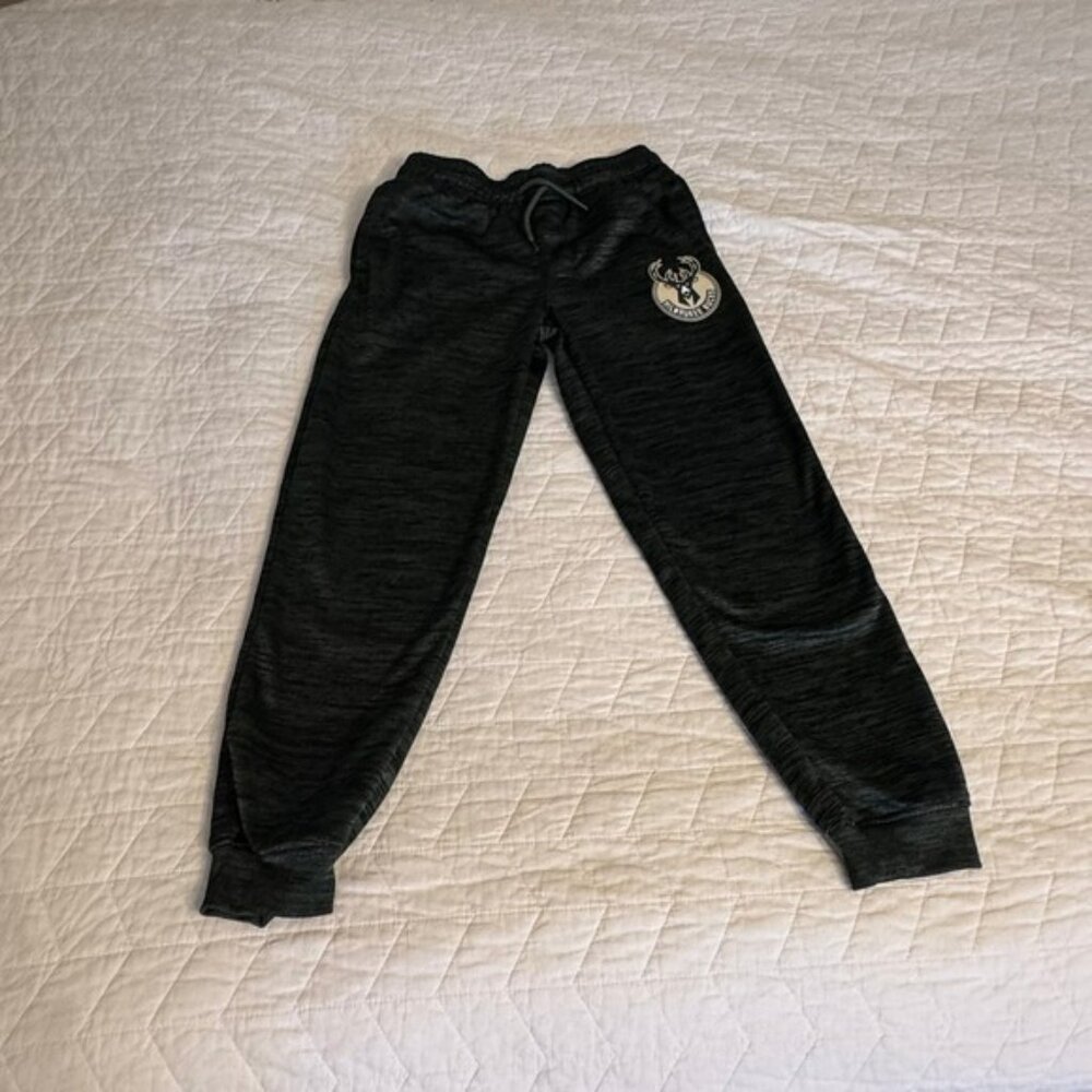 Boys Milwaukee Bucks Sweatpants, size 14-16